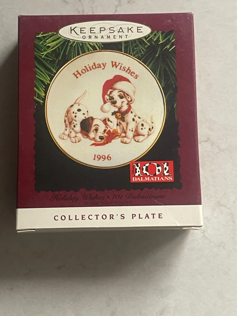 1996 Hallmark Disney 101 Dalmatians Holiday Wishes Collector’s Plate Ornament |